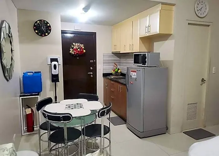 Fully Furnished Accessible To Terminal 3 Apartment Manila